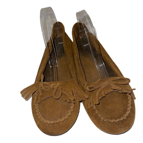 Minnetonka Shoes - Minnetonka Women’s Hampton Size 11 Kilty Moccasin Brown Leather Slip On Flat